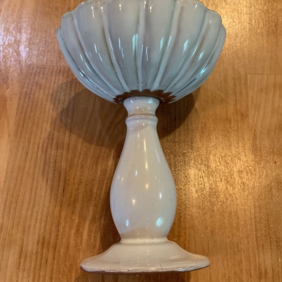 Small Pedestal Bowl - Picture 2 of 7